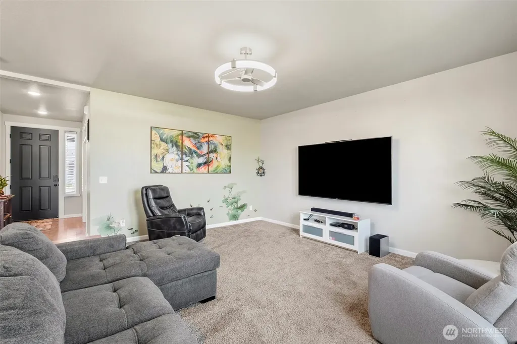 741 K St NE Quincy WA 98848