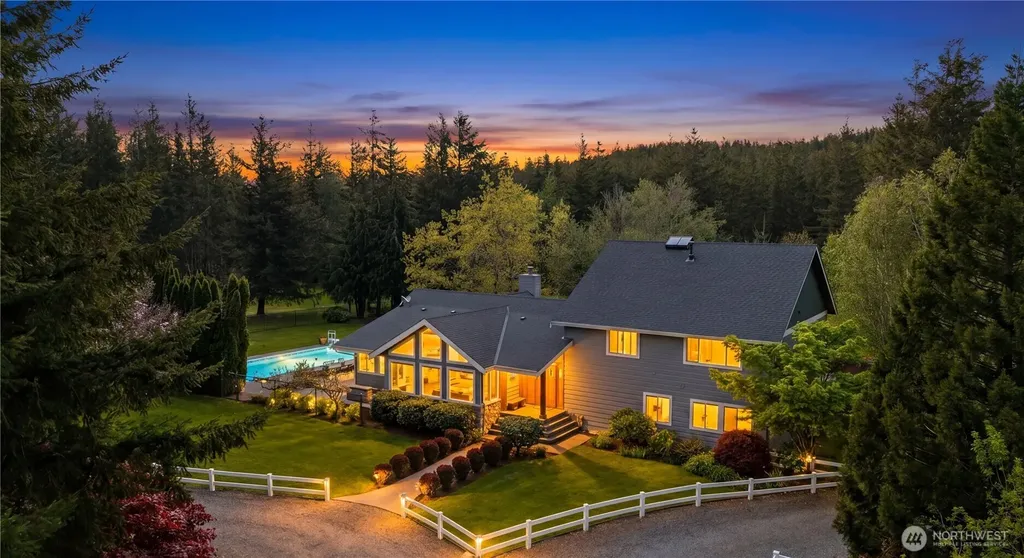 29335 333rd Avenue SE Ravensdale WA 98051