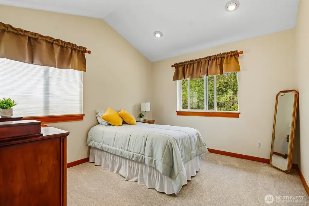 29335 333rd Avenue SE Ravensdale WA 98051