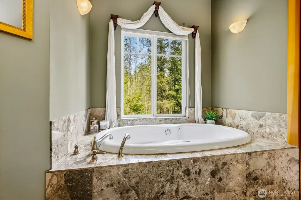 29335 333rd Avenue SE Ravensdale WA 98051