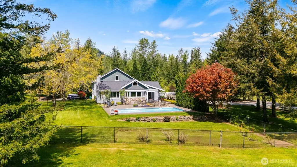 29335 333rd Avenue SE Ravensdale WA 98051