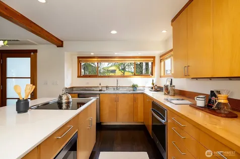 2770 Westlake Avenue N Seattle WA 98109