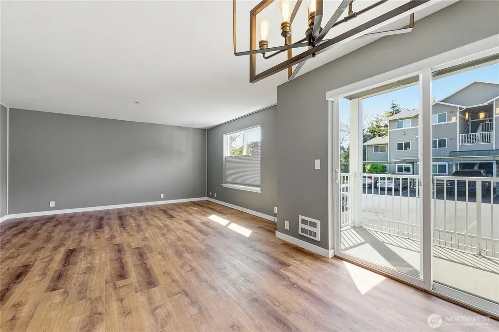 1670 SW Mulberry Street Oak Harbor WA 98277