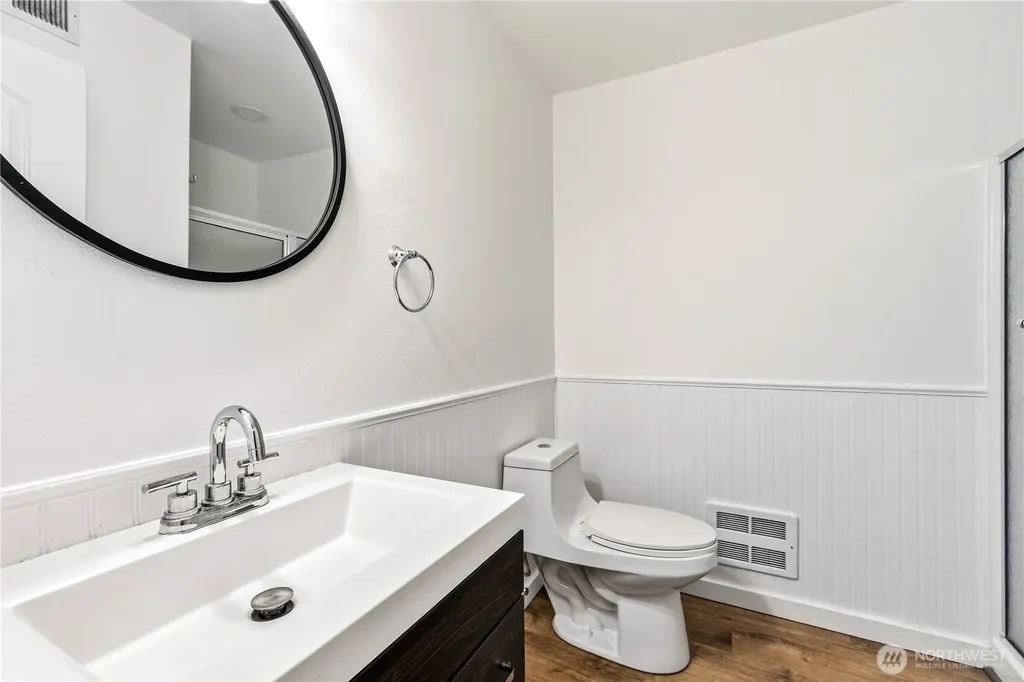 1670 SW Mulberry Street Oak Harbor WA 98277