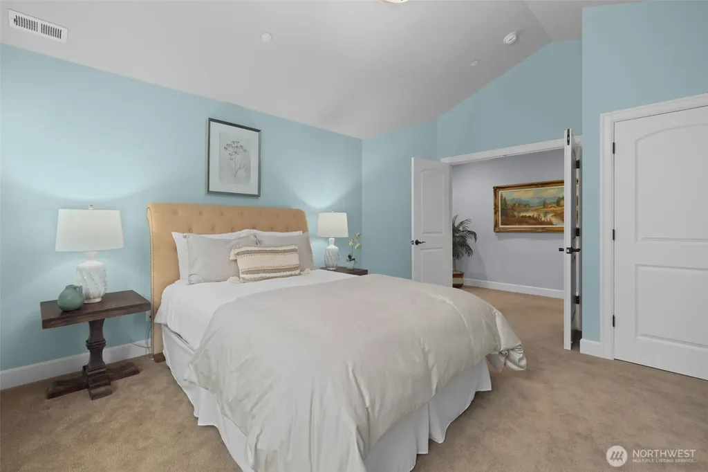 2727 E Lake Sammamish Parkway NE Sammamish WA 98074