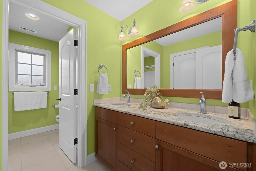 2727 E Lake Sammamish Parkway NE Sammamish WA 98074