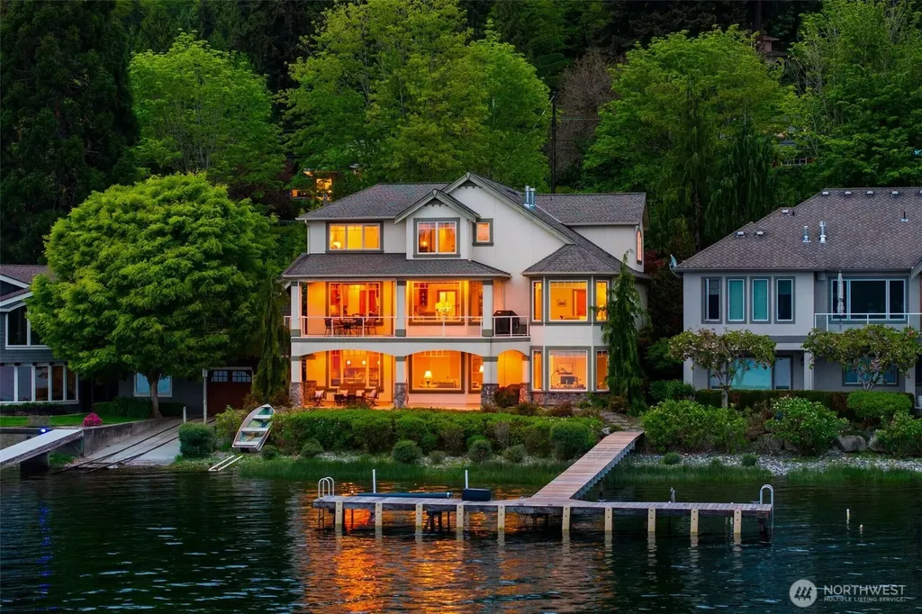 2727 E Lake Sammamish Parkway NE Sammamish WA 98074