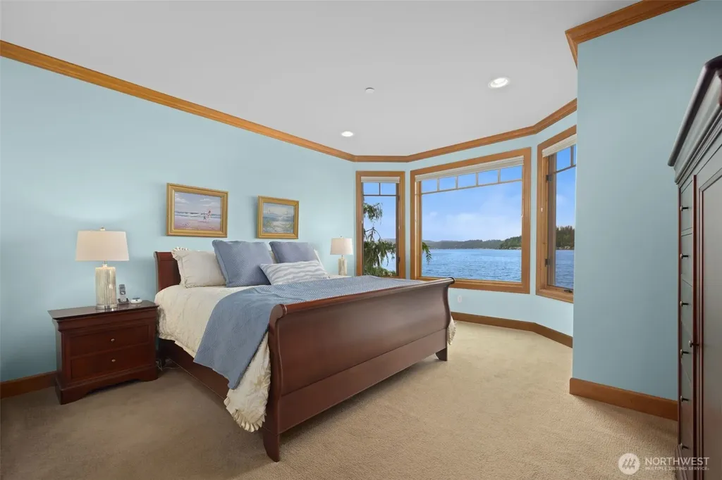 2727 E Lake Sammamish Parkway NE Sammamish WA 98074