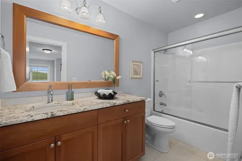 2727 E Lake Sammamish Parkway NE Sammamish WA 98074