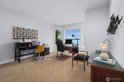 2727 E Lake Sammamish Parkway NE Sammamish WA 98074