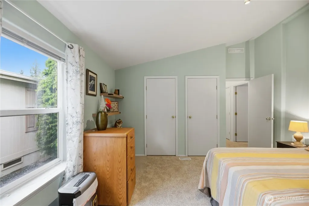 23825 15th Avenue SE Bothell WA 98021