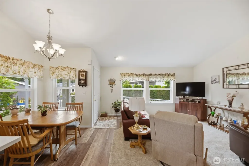 23825 15th Avenue SE Bothell WA 98021