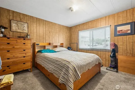 10607 63rd Court E Puyallup WA 98372