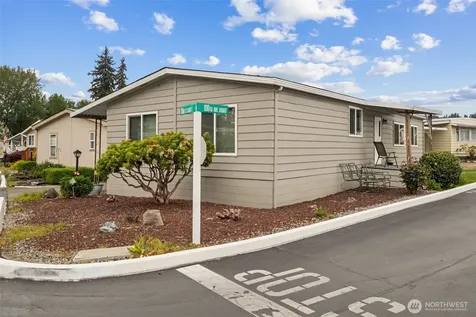 10607 63rd Court E Puyallup WA 98372
