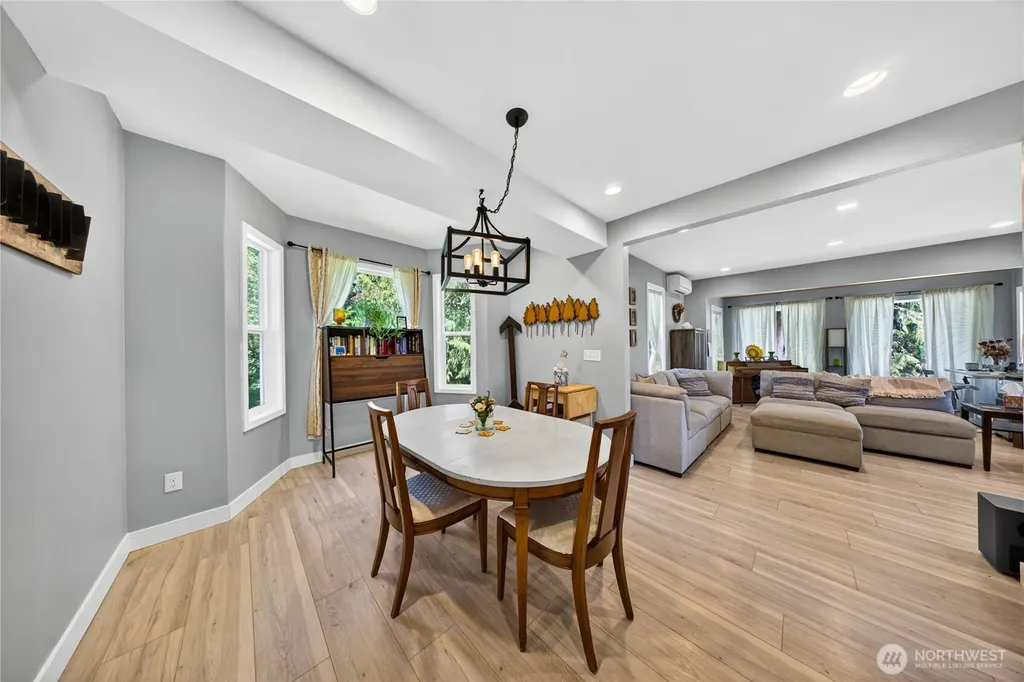 2115 Valley Highway Deming WA 98244
