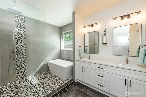 320 Morgison Loop Sequim WA 98382