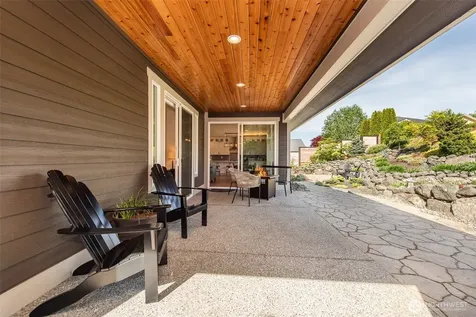 320 Morgison Loop Sequim WA 98382
