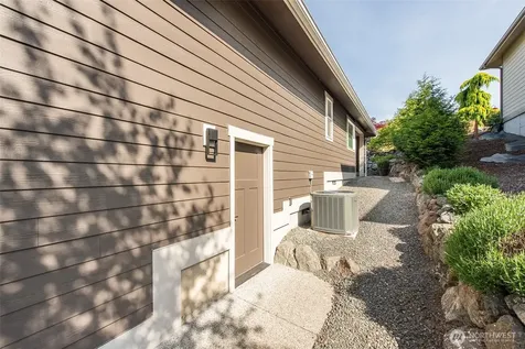 320 Morgison Loop Sequim WA 98382