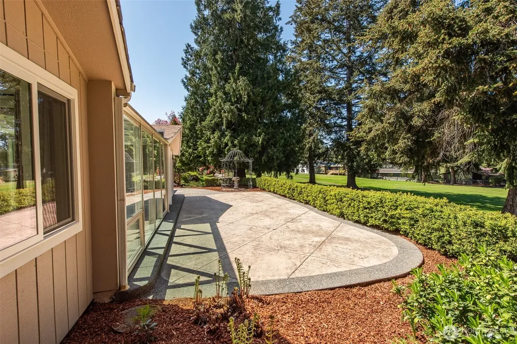 113 Hogans Vista Sequim WA 98382