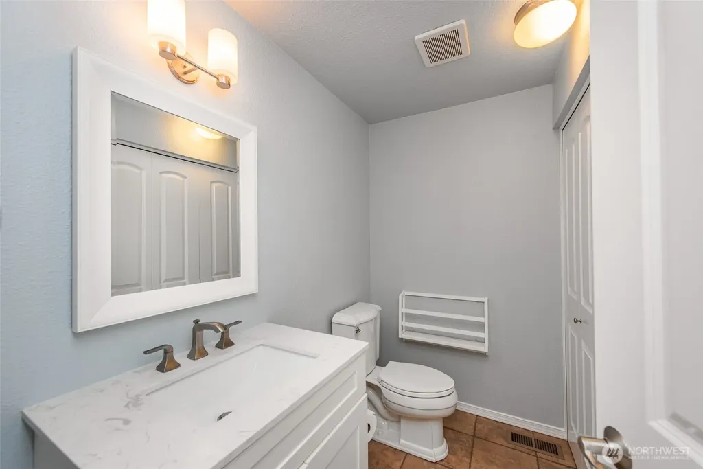 113 Hogans Vista Sequim WA 98382