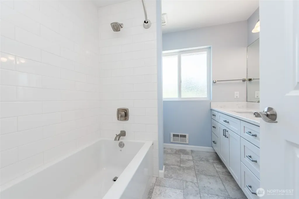113 Hogans Vista Sequim WA 98382