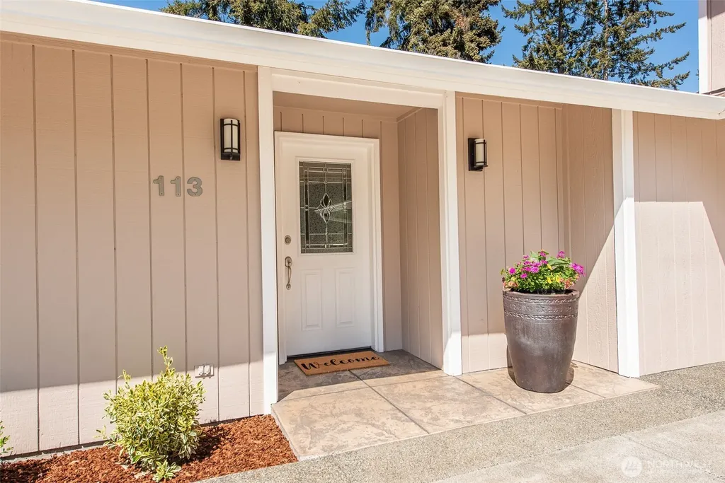 113 Hogans Vista Sequim WA 98382