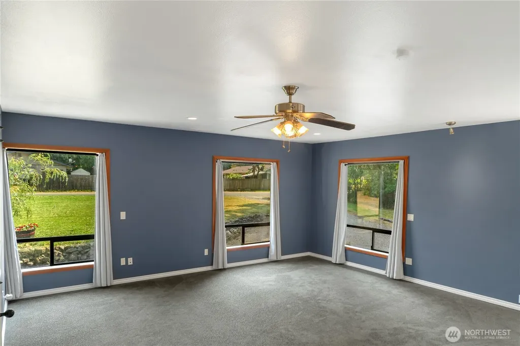 121 S 7th Avenue Port Hadlock WA 98339