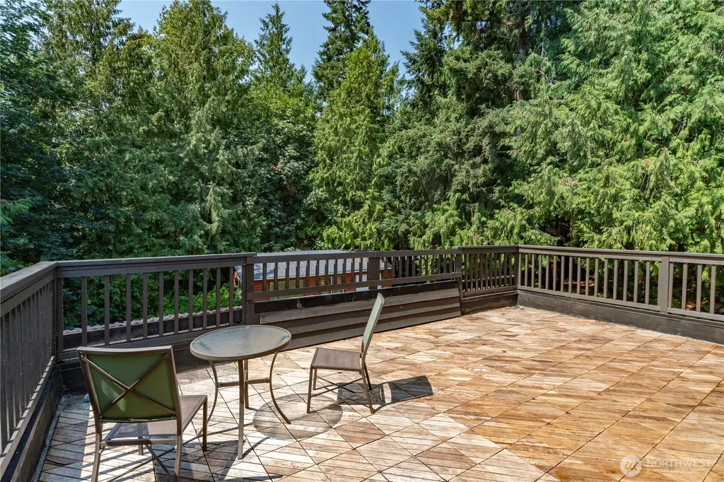 121 S 7th Avenue Port Hadlock WA 98339