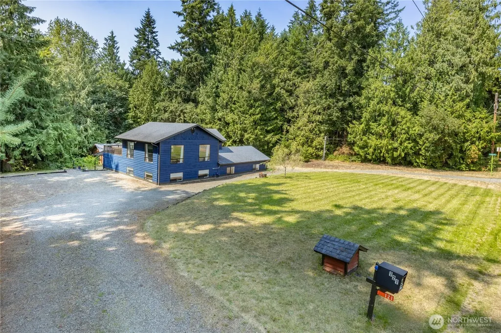 121 S 7th Avenue Port Hadlock WA 98339