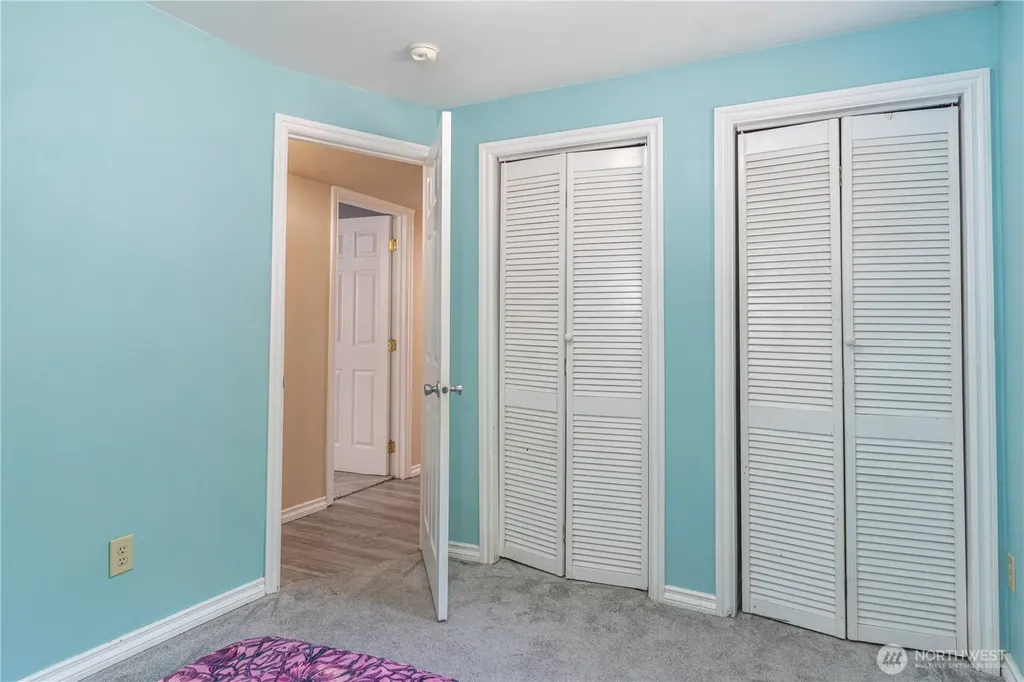 121 S 7th Avenue Port Hadlock WA 98339