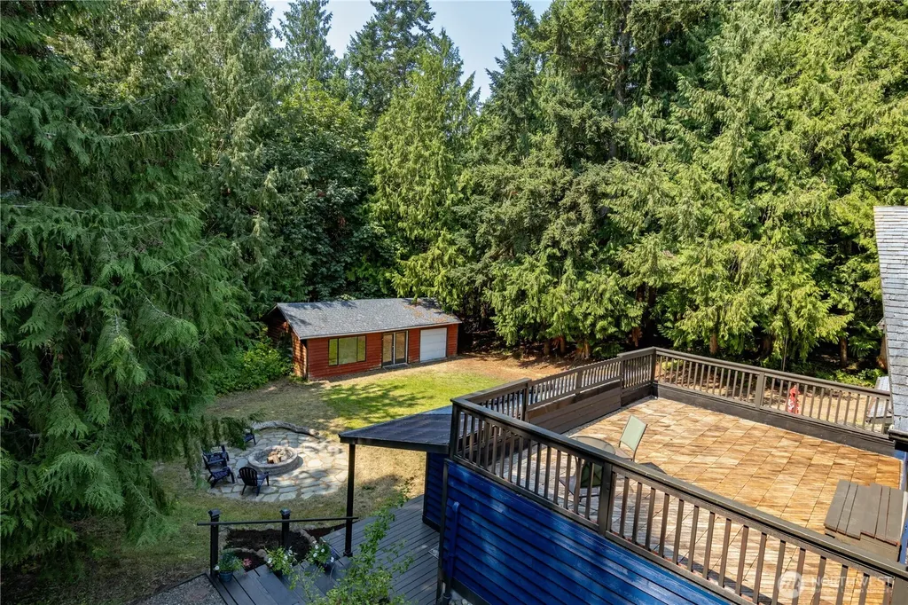 121 S 7th Avenue Port Hadlock WA 98339