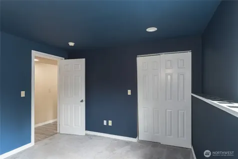 121 S 7th Avenue Port Hadlock WA 98339