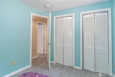 121 S 7th Avenue Port Hadlock WA 98339
