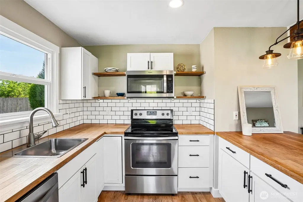 3021 SE 3rd Avenue Camas WA 98607