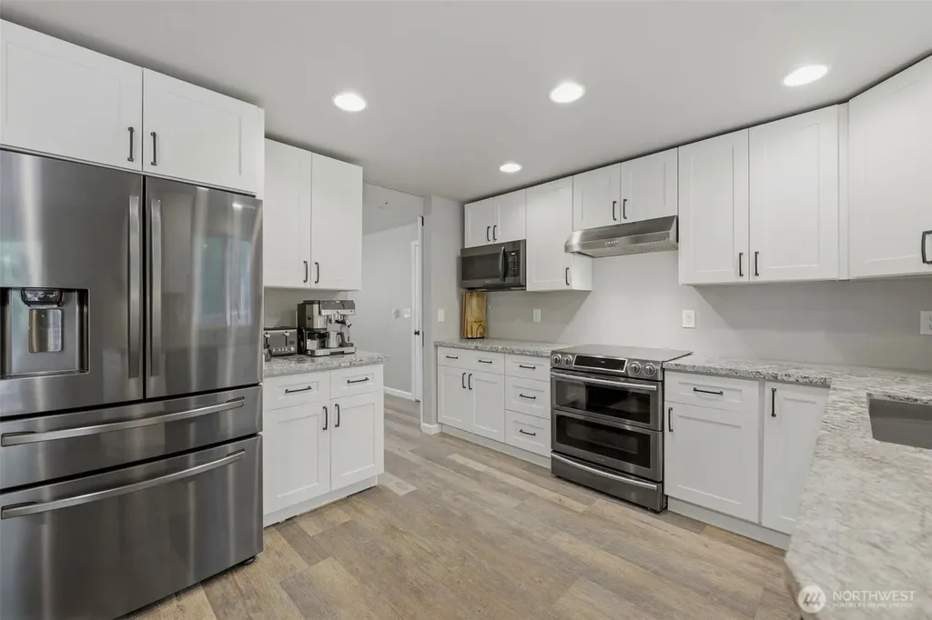5232 W Shelton Matlock Road Shelton WA 95584