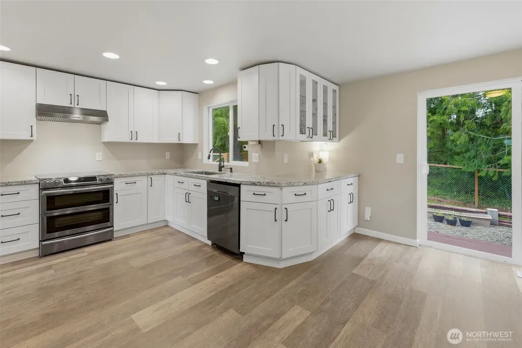 5232 W Shelton Matlock Road Shelton WA 95584