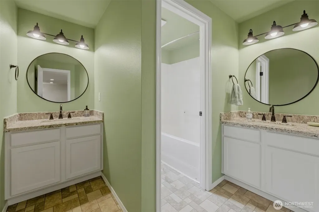 5232 W Shelton Matlock Road Shelton WA 95584