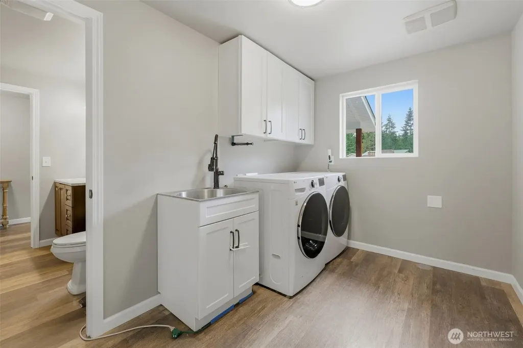 5232 W Shelton Matlock Road Shelton WA 95584