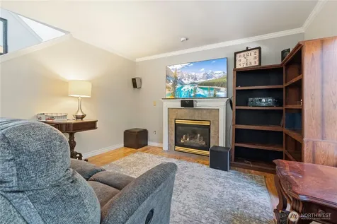 16802 129th Avenue E Puyallup WA 98374