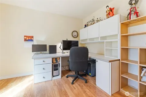 16802 129th Avenue E Puyallup WA 98374