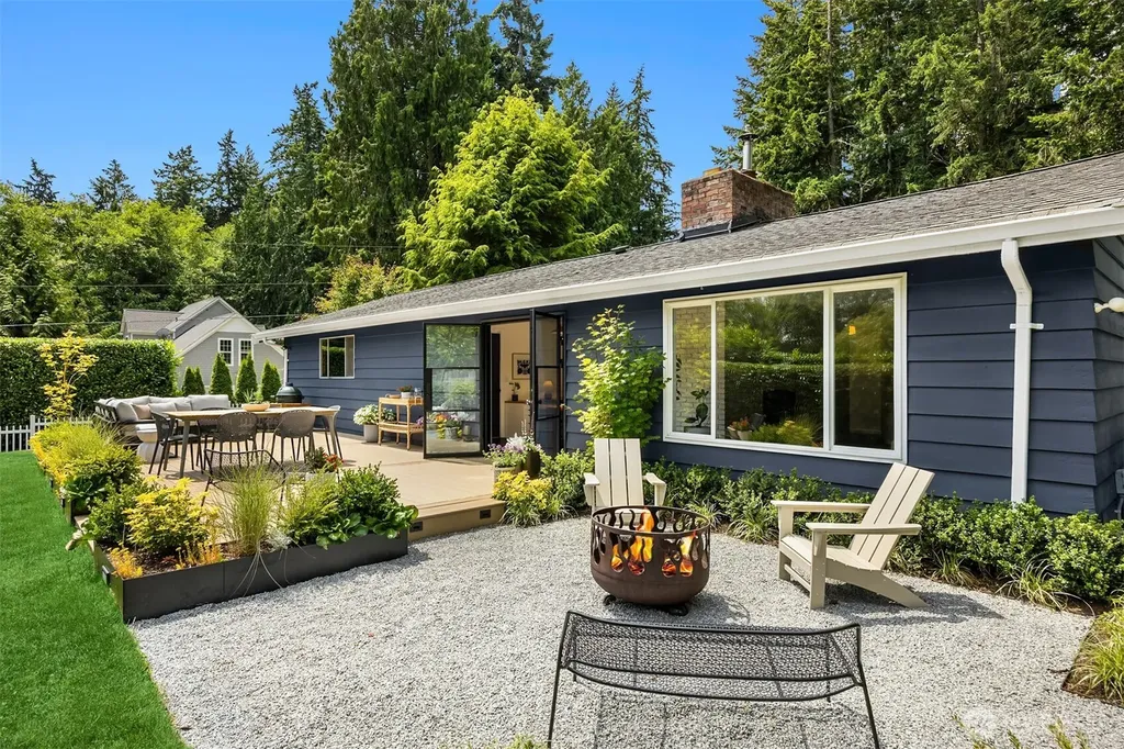 10430 NE Cascade Avenue Bainbridge Island WA 98110