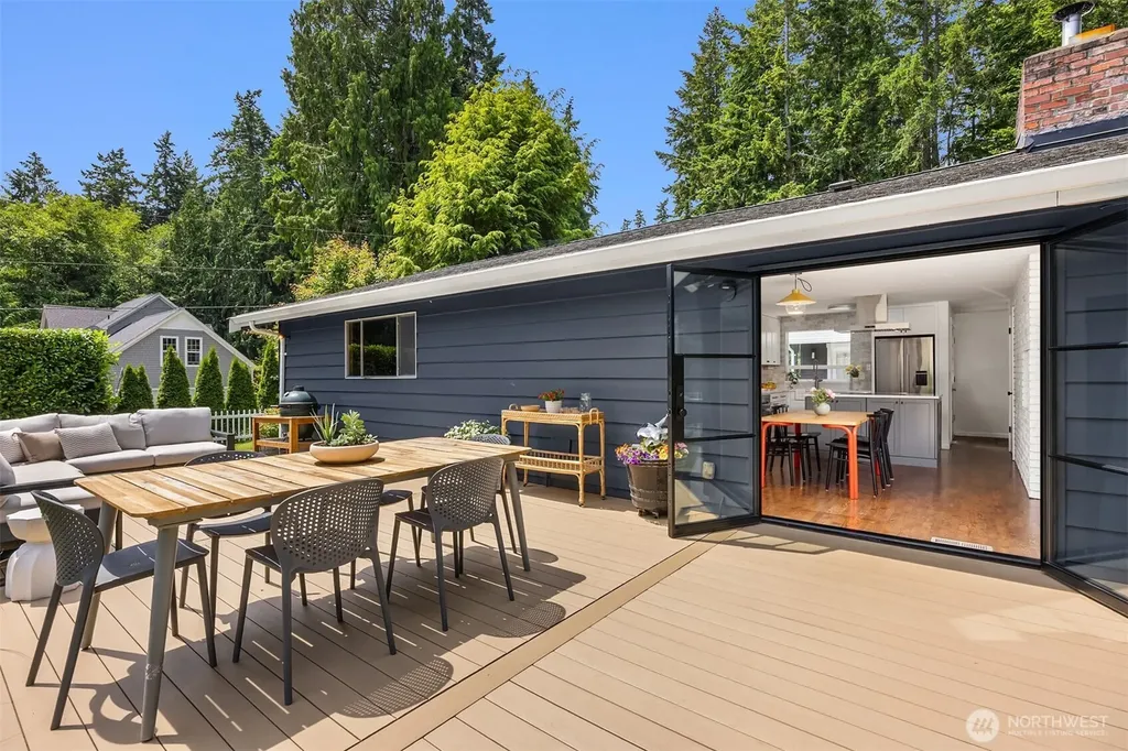 10430 NE Cascade Avenue Bainbridge Island WA 98110