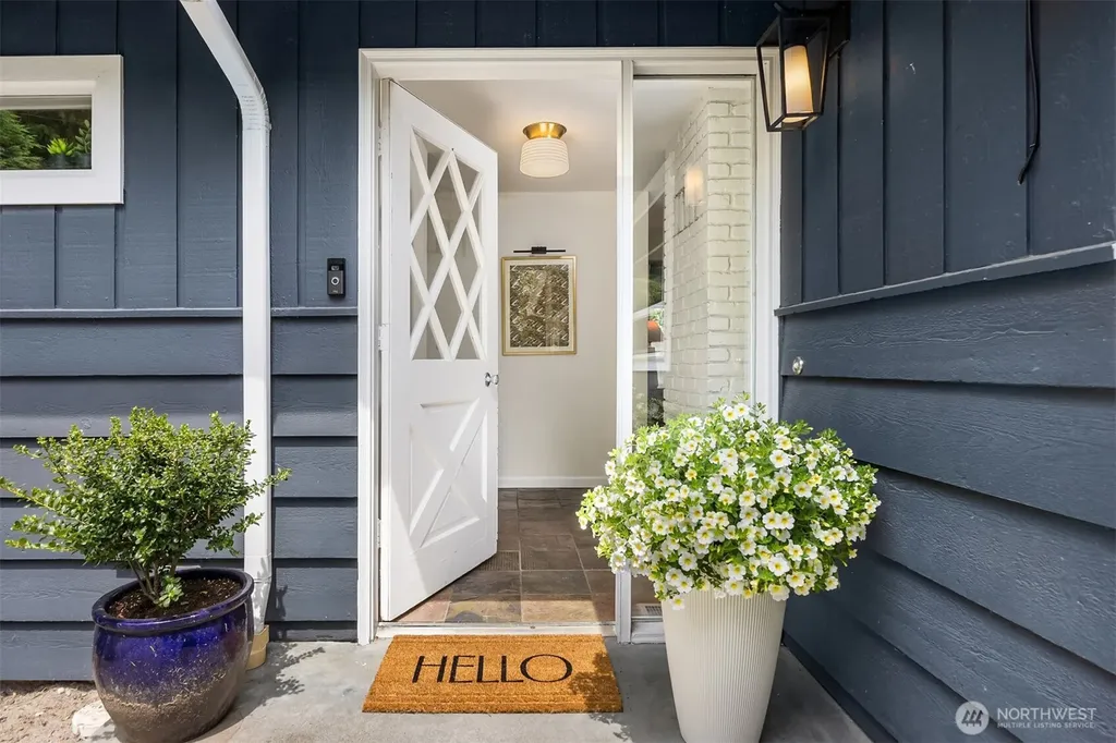10430 NE Cascade Avenue Bainbridge Island WA 98110