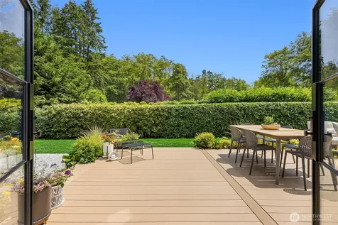 10430 NE Cascade Avenue Bainbridge Island WA 98110