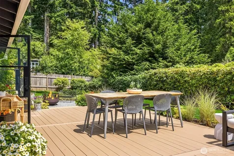 10430 NE Cascade Avenue Bainbridge Island WA 98110