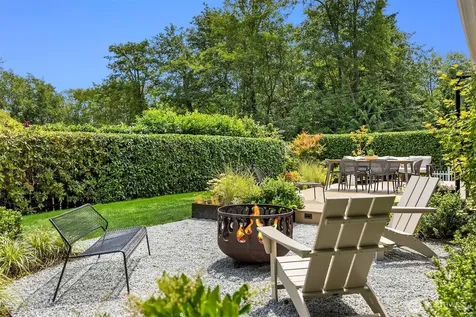 10430 NE Cascade Avenue Bainbridge Island WA 98110