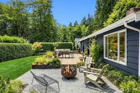 10430 NE Cascade Avenue Bainbridge Island WA 98110