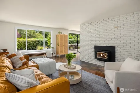 10430 NE Cascade Avenue Bainbridge Island WA 98110