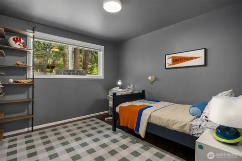 10430 NE Cascade Avenue Bainbridge Island WA 98110