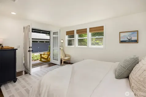 10430 NE Cascade Avenue Bainbridge Island WA 98110